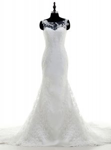 Fitting Scoop Lace Sleeveless Brush Train Appliques Zipper Wedding Dress