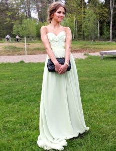 Custom Design Green A-line Sweetheart Sleeveless Chiffon Floor Length Backless Ruching Prom Gown