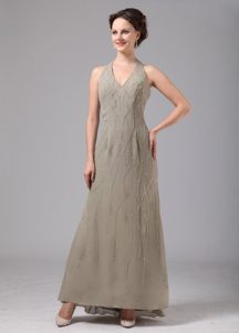 Halter Chiffon Appliqued Long Mother of the Bride Dresses with Embroider