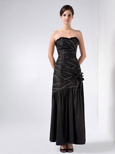 Fashionable Black Strapless Mother of the Bride Dresses with Beads