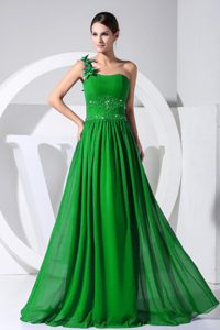 One Shoulder Green Prom Gown Dresses with Beading and Handle Flowers