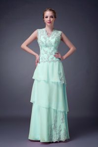 Apple Green Empire V-neck Formal Prom Dress with Appliques