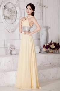 Special V-neck Zipper-up Prom Court Dresses in Light Yellow with Silver Belt