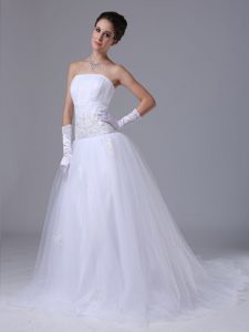 Exquisite Strapless A-line Beaded Tulle Bridal Dresses with Zipper-up Back