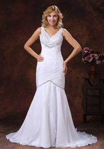 Discount V-neck Mermaid Wedding Gown Dress with Beading and Ruching