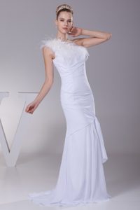One Shoulder Ruched Feather Wedding Dresses with Brush Train