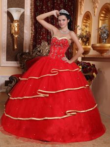 Beautiful Red Sweetheart Tulle Quinceanera Gown Dress with Layers and Beading