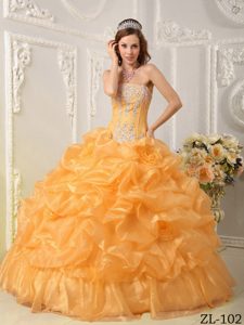 Impressive Strapless Gold Organza Winter Quinceanera Dresses with Beading