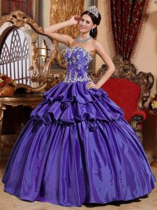 Unique Sweetheart Appliqued Purple Quinceanera Dress with Pick-ups