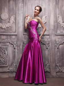 Pretty Fuchsia Sweetheart Prom Dresses with Beading and Ruching