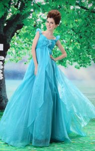 Aqua Blue A-line Organza Lovely formal Prom Gown Dress with Court Train