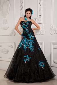 Pretty Black A-line Sweetheart Organza Prom Dress with Beading and Appliques