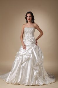 Elegant A-line Strapless Chapel Train Wedding Dresses with Pick-ups