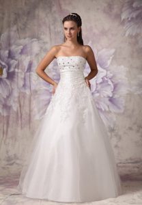Beautiful A-line Strapless Tulle Beaded Wedding Dresses on Wholesale Price