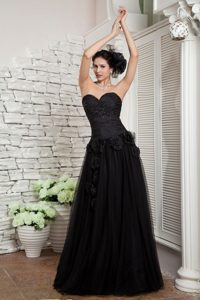 Modest Black Sweetheart Tulle Graduation Dress with Beading and Hand Flowers