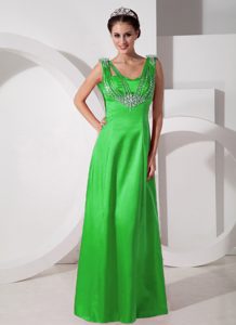 Cheap Spring Green Empire V-neck Women Holiday Dresses with Beading