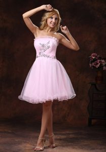 Strapless Mini-length Beaded Organza Homecoming Cocktail Dresses in Baby Pink