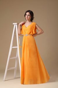V-neck Chiffon Long Homecoming Dresses for Prom in Orange with Ruches