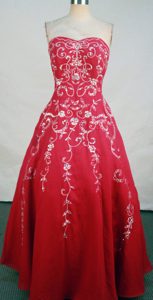 Exquisite A-line Sweetheart Red Prom Pageant Dresses with Embroidery for Cheap