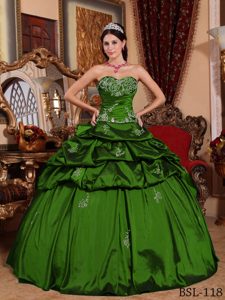 New Green Appliqued Sweetheart Quinceanera Dresses with Pick Ups