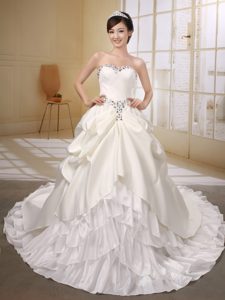 New arrival Court Train Satin and Beaded Wedding Gowns in Ivory