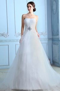 Discount A-line Strapless Tulle Beaded White Wedding Gown with Court Train