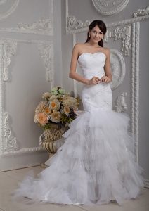 Discount Mermaid Sweetheart Court Train Tulle Bridal Gown with Ruffles