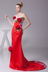 Romantic Strapless Brush Train Ruched Military Dress for Party with Flowers