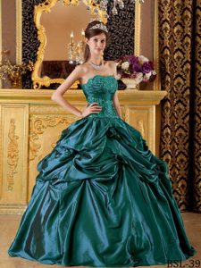 Popular Strapless Quinceanera Gown Dress with Appliques Decorated