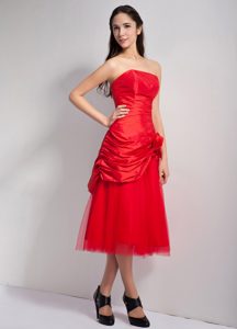 Red A-line Popular Bridemaid Dress for Church Wedding with Flowers