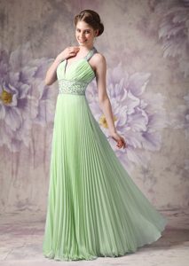 Beautiful Yellow Green A-line Halter Top Ruched Prom Dresses for Women
