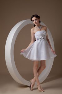 A-line Strapless White Cocktail Dresses for Prom in Organza with Hand Flowers