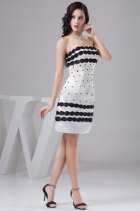 2013 Popular Strapless Mini-length Prom Celebrity Dress in Black and White