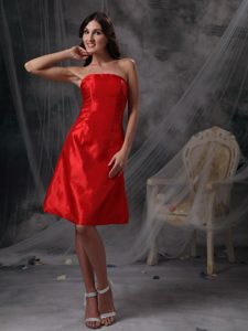 Custom Made Red Strapless Bridesmaid Dresses with Ruche