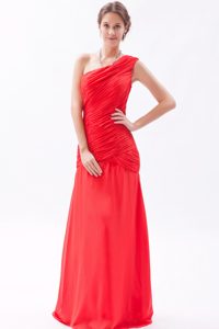 Red One Shoulder Dress for Bridesmaid with Ruches on Promotion