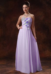 Lilac Sweetheart Plus Size Chiffon Prom Attire with Beads and Handle Flowers