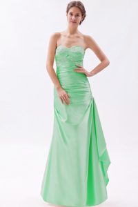 Sweetheart Long Apple Green Ruched Prom Party Dress with Appliques