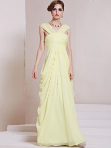 Light Yellow Column/Sheath Chiffon V-neck Sleeveless Ruching Floor Length Criss Cross Prom Evening Gown
