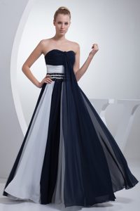 Ruched and Beaded Navy Blue and White Fashionable Prom Dress for Women