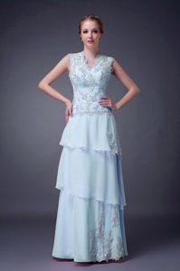 Exquisite Baby Blue V-neck Long Prom Holiday Dress with Appliques