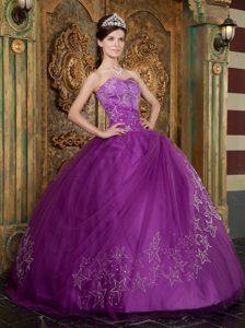 Fashionable Purple Ball Gown Sweetheart Appliqued Tulle Dress for Quinceaneras