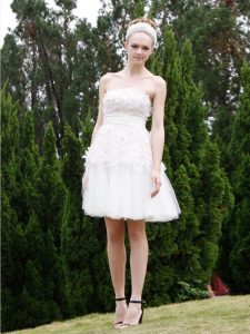 Lace Evening Dress White Zipper Sleeveless Knee Length