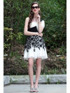 Perfect One Shoulder White And Black Sleeveless Chiffon Criss Cross Red Carpet Prom Dress for Prom and Party