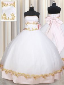 Sleeveless Beading and Appliques and Bowknot Lace Up Sweet 16 Dresses