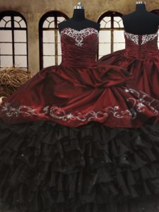 Beading and Embroidery and Ruffled Layers Vestidos de Quinceanera Red And Black Lace Up Sleeveless Floor Length