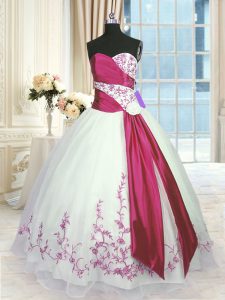 Dramatic Sleeveless Floor Length Embroidery and Sashes ribbons Lace Up Sweet 16 Dress with White And Red