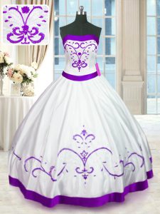 Sleeveless Floor Length Beading and Embroidery Lace Up Vestidos de Quinceanera with White