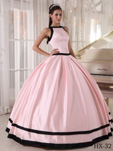 Exquisite Bateau Long Satin Winter Quince Dress in Pink and Black