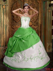 Appliqued Quinceanera Gowns with Lace Up Back in White and Spring Green