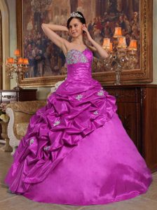 Discount Fuchsia Sweetheart Beaded Quinceanera Dresses in Long